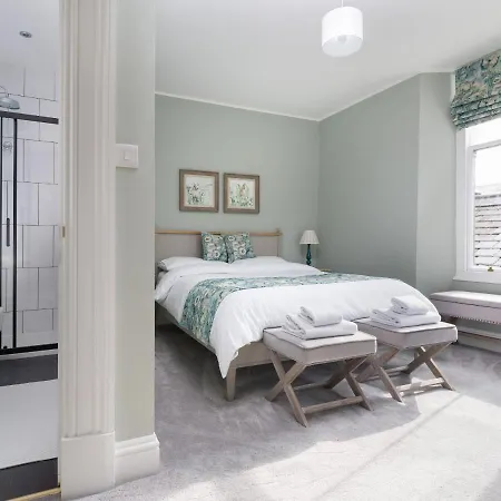 Wansfell At Lipwood House *